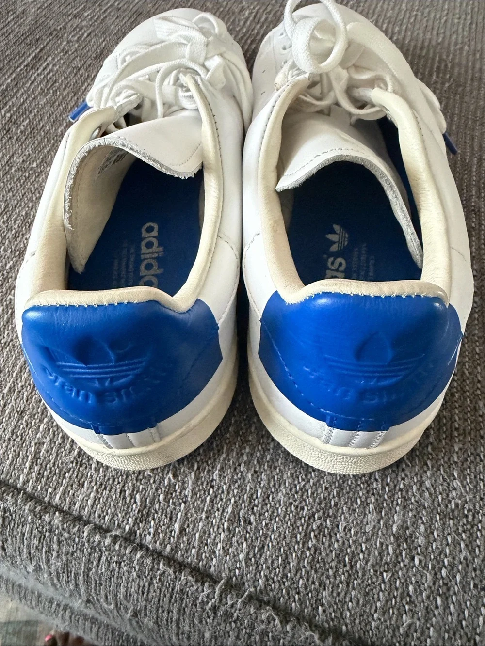 Adidas Stan Smith. Size 8. White Leather Men’s Sneakers with Blue Heel Accent